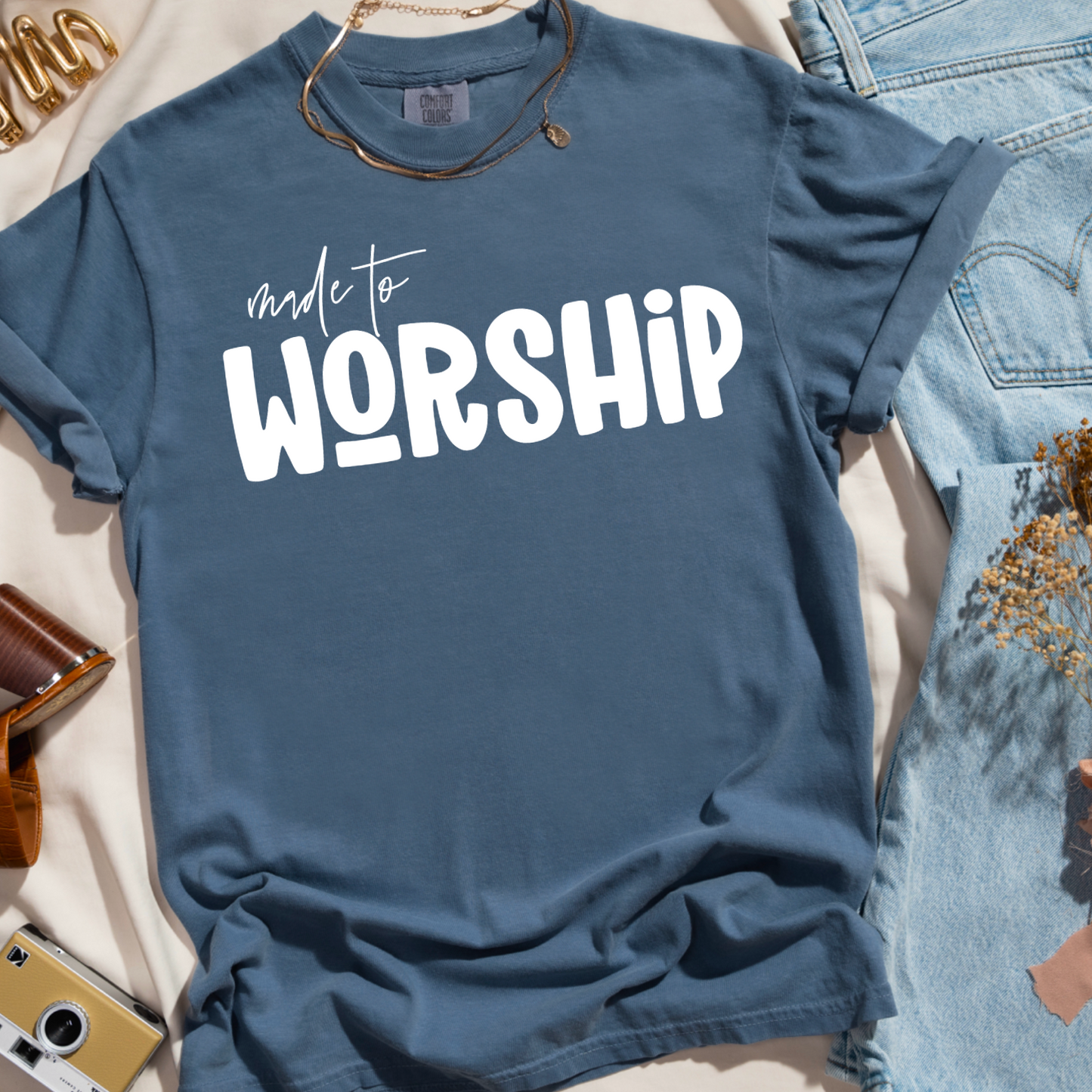 Made To Worship Comfort Color Graphic Tee